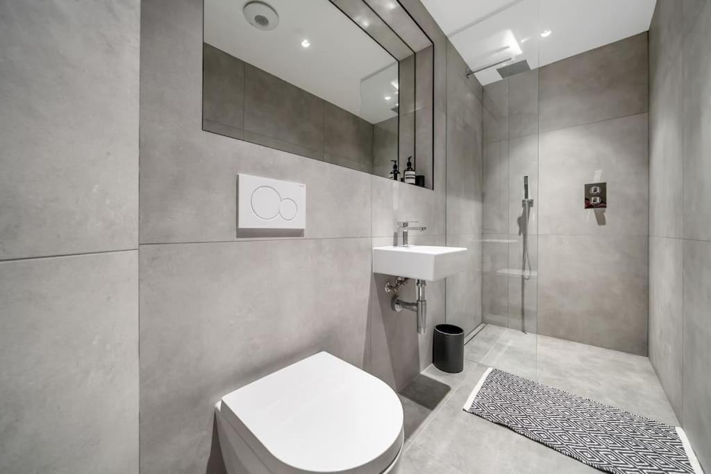 Trendy 2 Bedroom 2 Bathroom Apartment Minutes From Seafront In St Leonard'S Hastings St Leonards-on-Sea Экстерьер фото
