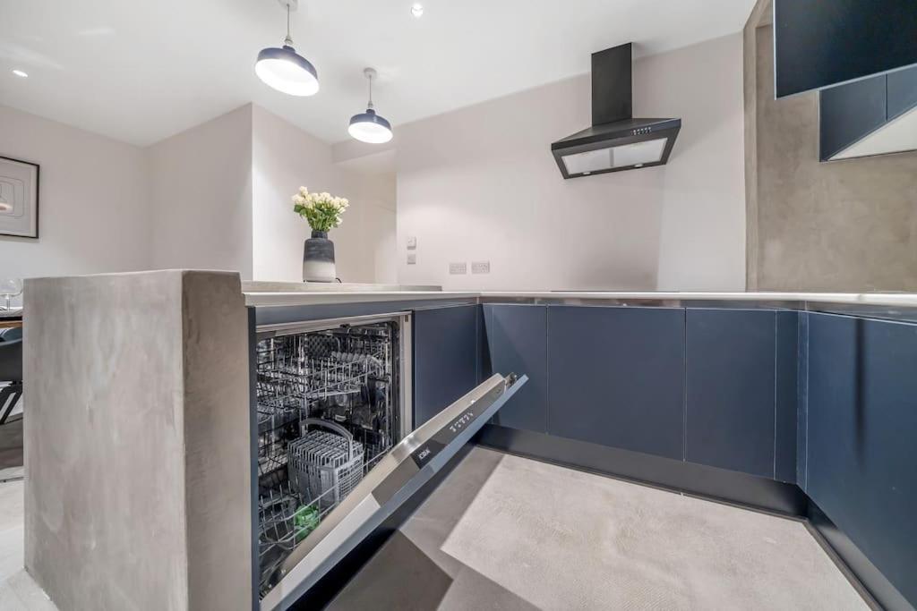 Trendy 2 Bedroom 2 Bathroom Apartment Minutes From Seafront In St Leonard'S Hastings St Leonards-on-Sea Экстерьер фото